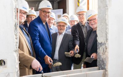 „Beharrlichkeit zahlt sich am Ende aus“: Spatenstich am Steigerturm